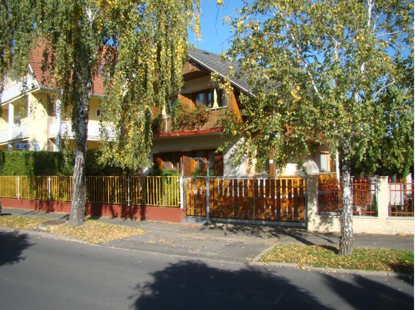 Viragoskert Apartman Héviz Zewnętrze zdjęcie